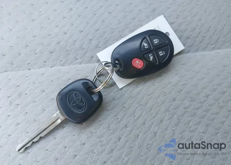 2013 Toyota Sienna Le V6 8 Passenger from USA, damaged, VIN 5TDKK3DC5DS331071